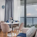 Jantaris Seaview By Renters