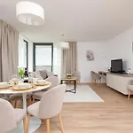 شقة فندقية Jantaris Seaview By Renters ميلنو