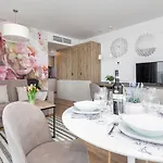 Jantaris Seaview By Renters شقة فندقية 4*
