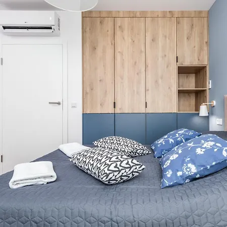 Jantaris Seaview By Renters 아파트호텔