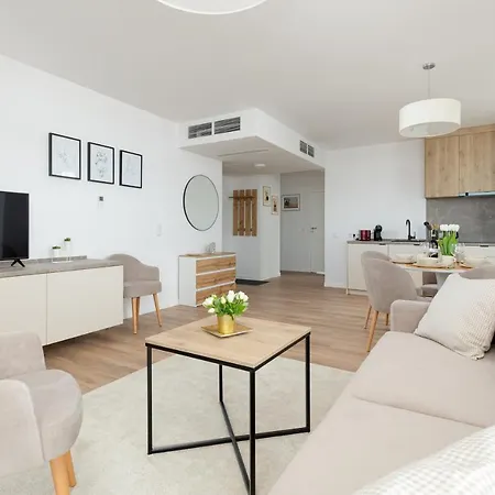 Jantaris Seaview By Renters 아파트호텔 3*