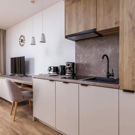 Jantaris Seaview By Renters Aparthotel