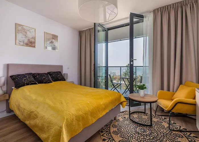 아파트호텔 Jantaris Seaview By Renters 미엘노